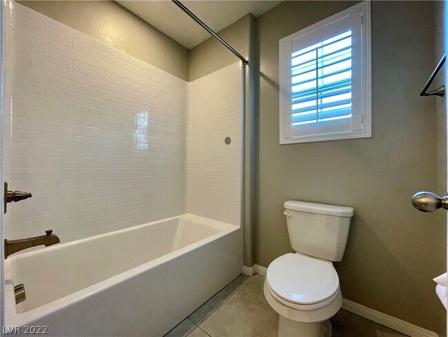 Building Photo - 354 Mezzaforte St