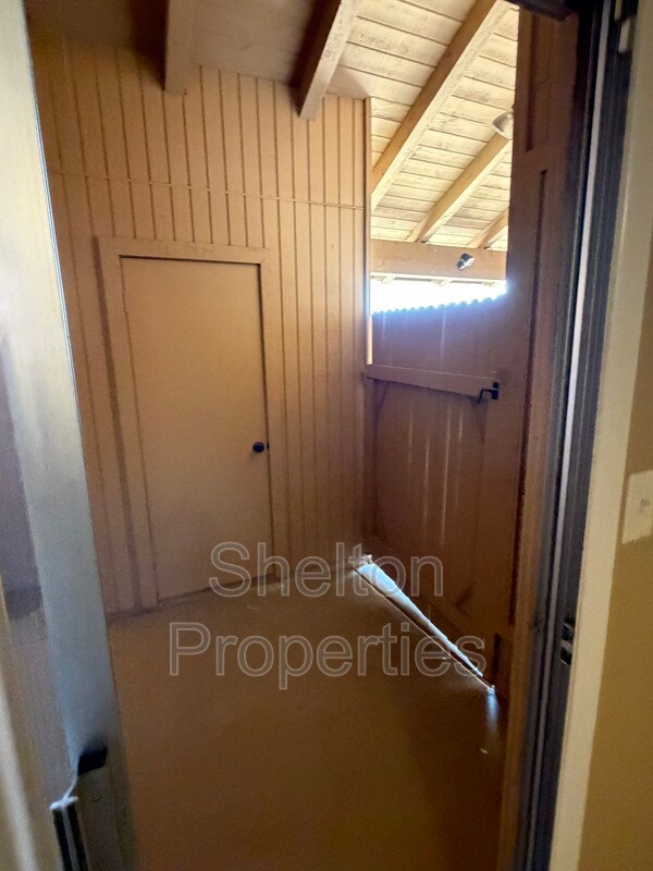 Building Photo - 501 W Tonopah Dr
