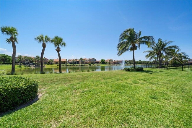 Building Photo - 700 Ventura Dr
