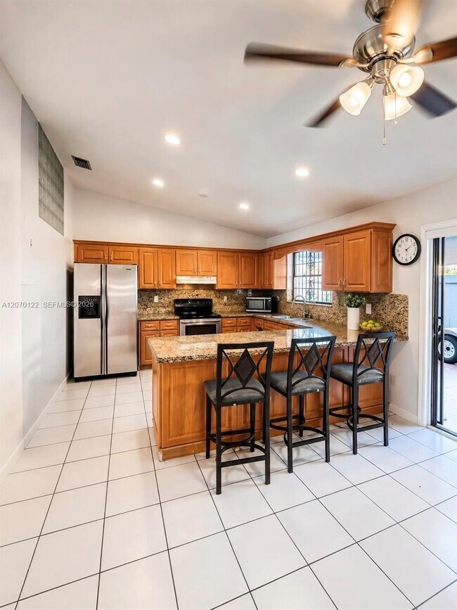Building Photo - 2219 SW 137th Pl