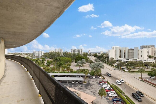 Building Photo - 2731 NE 14th Street Causeway