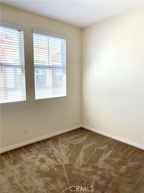 Building Photo - 142 Principia Ct