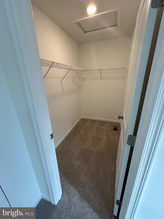 Building Photo - 8177 Lenker Dr