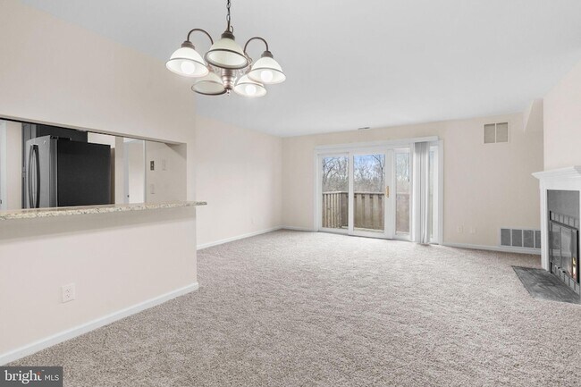 Building Photo - 408 Stockton Ct