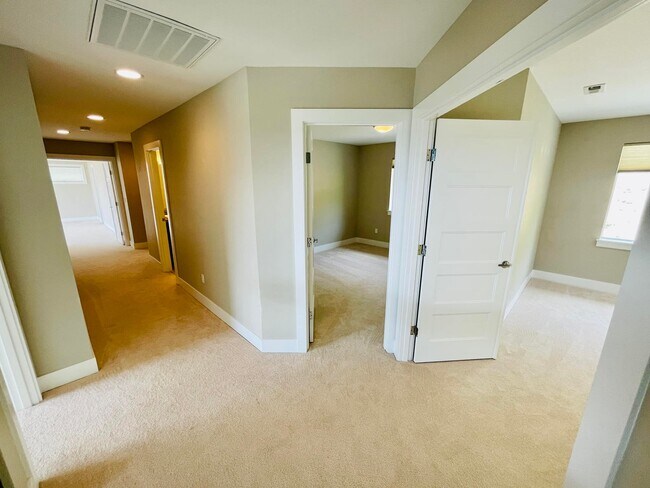 Building Photo - 8113 173rd Ave E