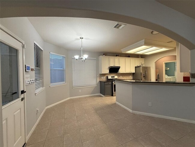 Building Photo - 10204 Dawn Brook Dr