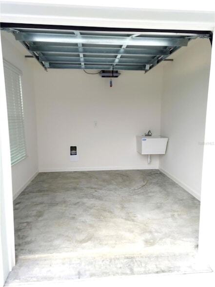 Building Photo - 3263 Sherfinski Ave