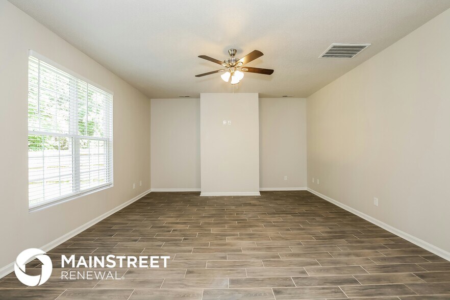 Building Photo - 2023 Gramercy Park Dr