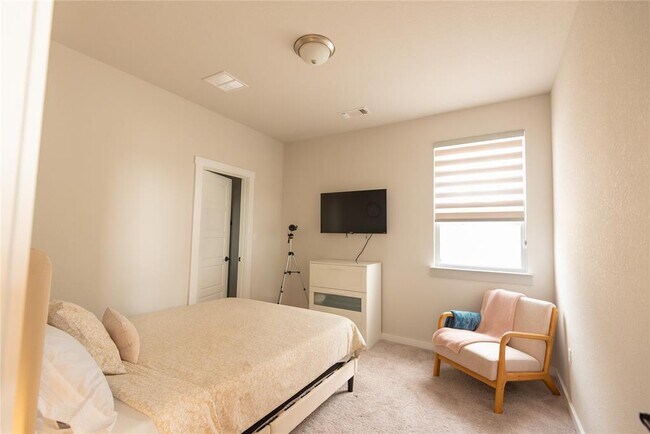 Building Photo - 6404 Mallord Brook Bend