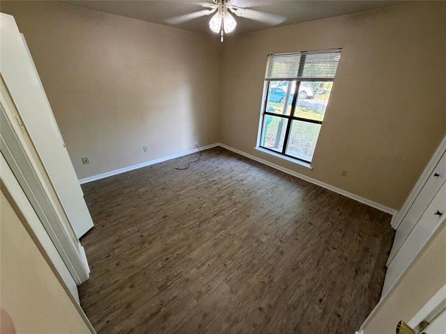 Building Photo - 107 Willow Ln