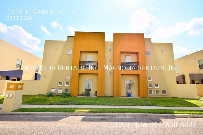 Primary Photo - McAllen Townhouse For Rent - Water Included