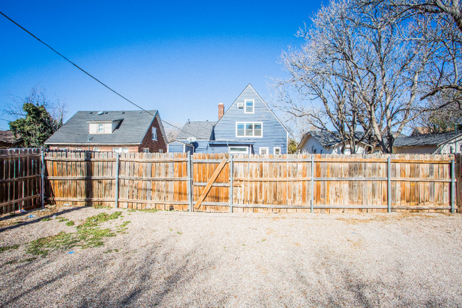 Building Photo - 2019 15th St