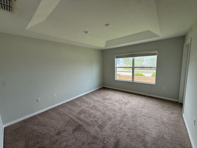 Building Photo - 10769 Savannah Landing Cir