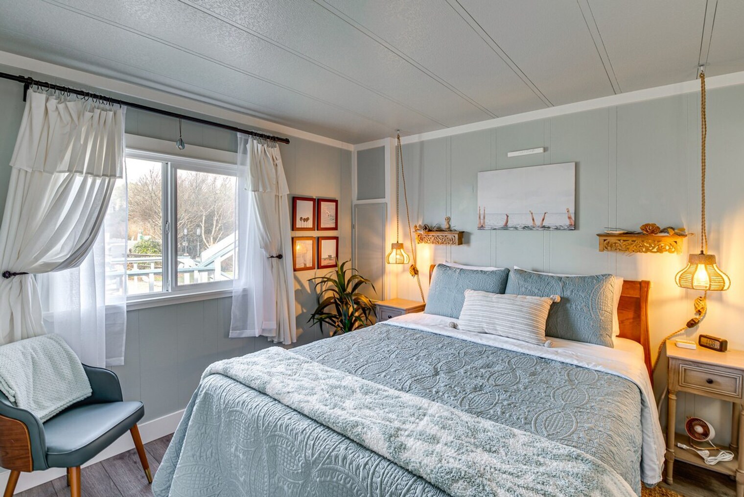 Building Photo - 4876 Railroad Ave