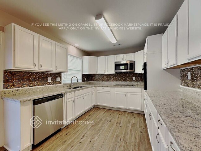 Building Photo - 406 Meadowview Dr