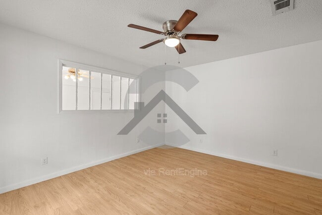 Building Photo - 9409 Cerelle Dr