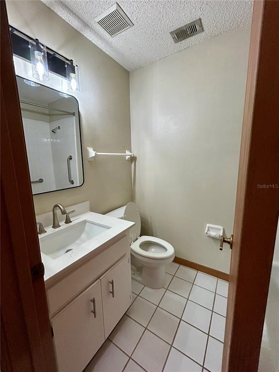 Building Photo - 63 Ivy Ln