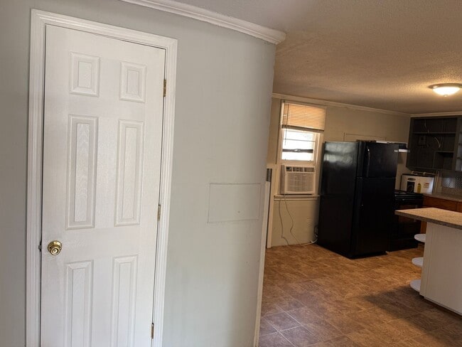 Building Photo - Lexington Area - Call Lexington office for information and to view 803-359-0793