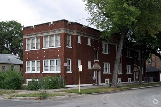 Building Photo - 7655 S May St