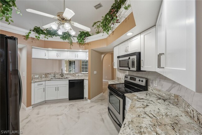 Building Photo - 128 Heritage Way