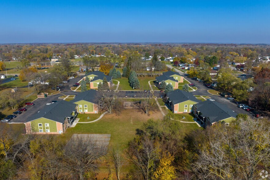Building Photo - 1326 Holmes Rd
