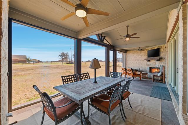 Building Photo - 570 S Point Ct