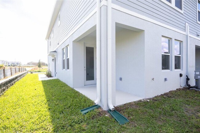 Building Photo - 2831 Maloof Dr