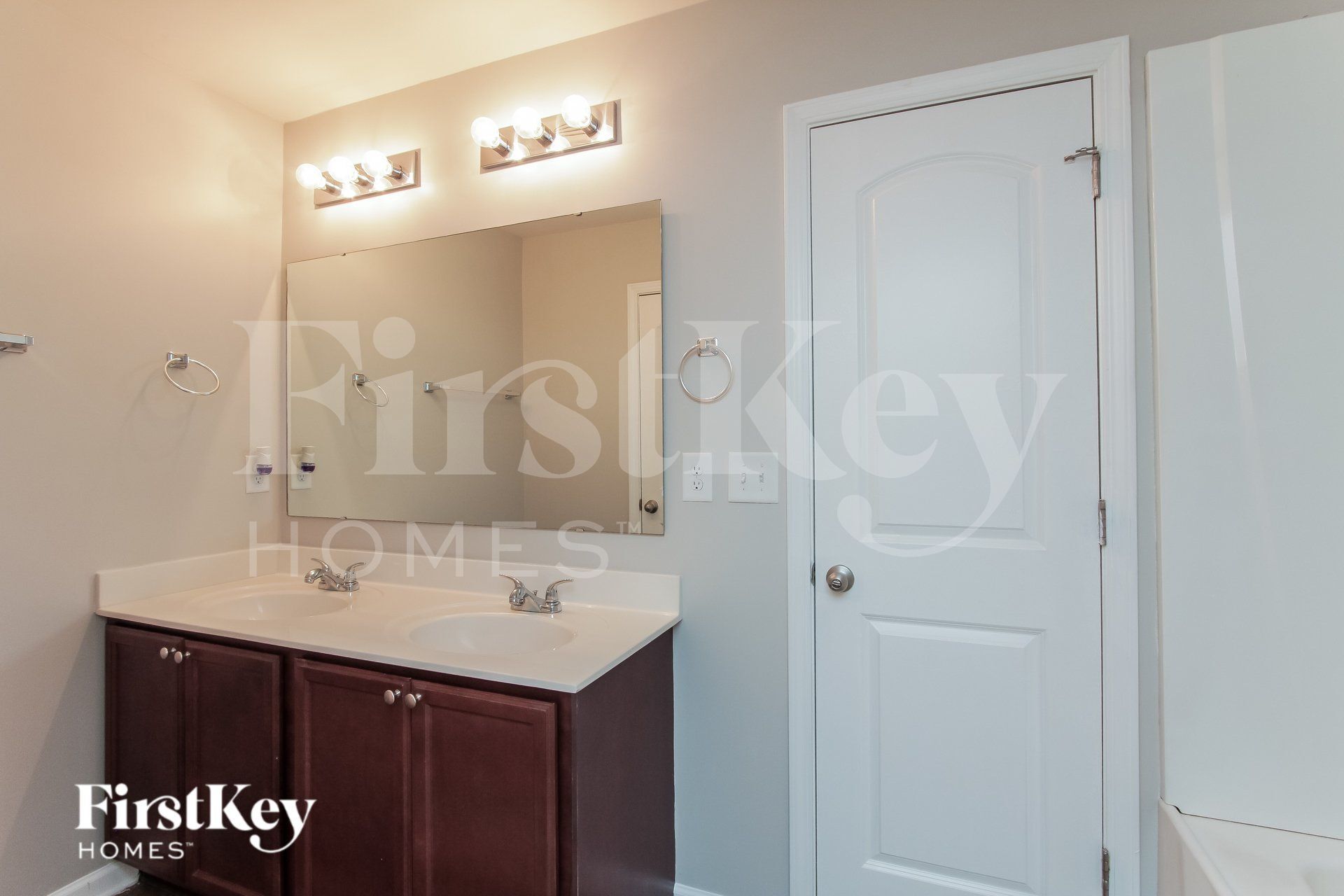 Building Photo - 4509 David Cox Rd