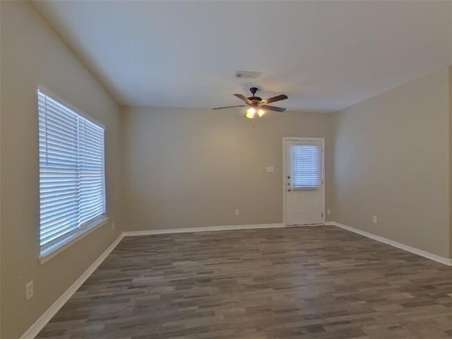 Building Photo - 10015 Sweet Nectar Ln