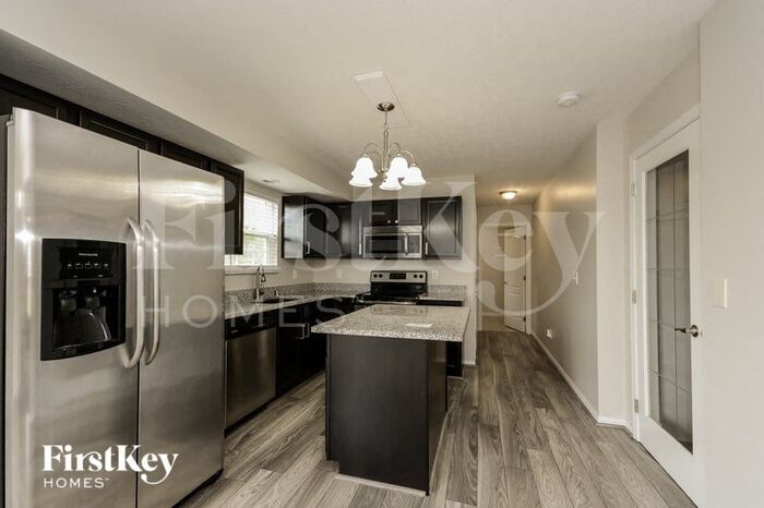 Building Photo - 10319 McCauley Dr