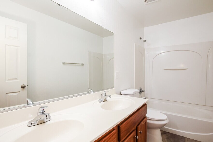 Building Photo - 5422 S Dove Valley