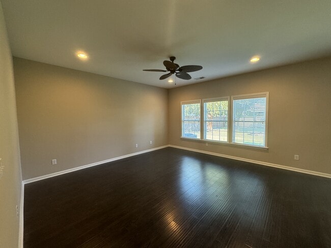 Building Photo - 5443 Overland Trail