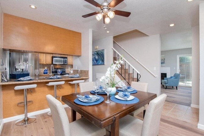 Building Photo - 1826 Home Gate Dr