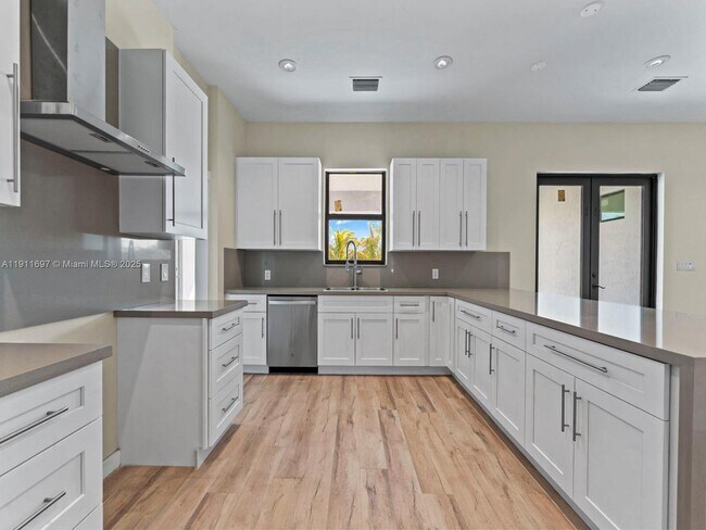 Building Photo - 22451 SW 118th Ave