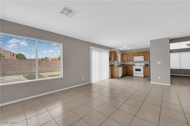 Building Photo - 340 Rancho Del Norte Dr