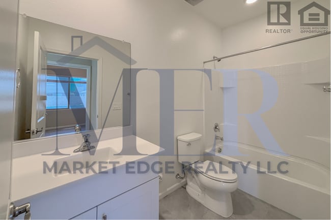 Building Photo - 4Bed/3Bath Home at I10/Wilmot Rd! $199 MOV...