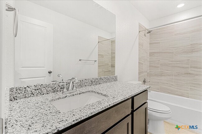 Building Photo - 1242 Lehmann Dr