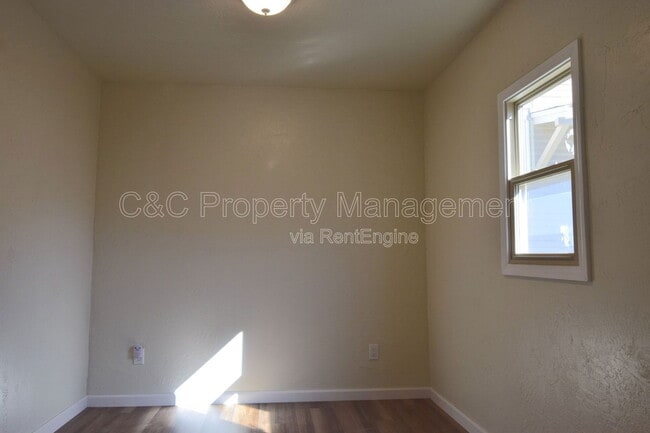 Building Photo - 476 Cortes St