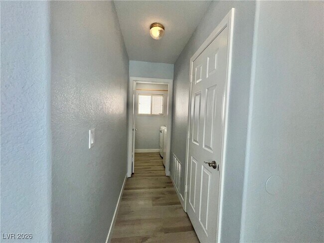 Building Photo - 9553 World Cup Dr