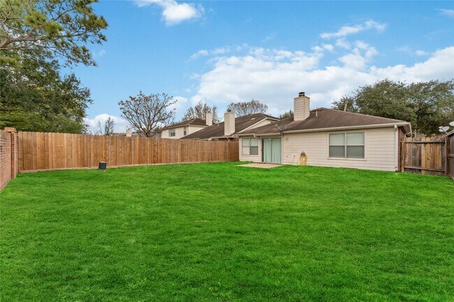 Building Photo - 21219 Somerset Park Ln