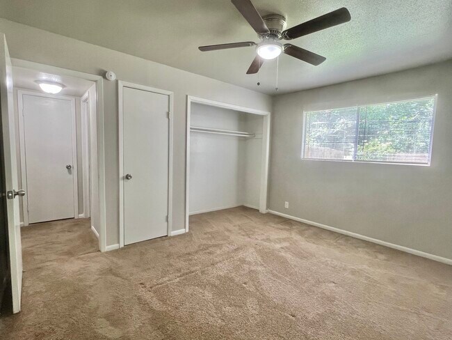 Building Photo - 6702 Tamar Dr