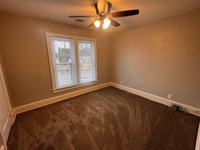 Building Photo - 79 W Cherry St