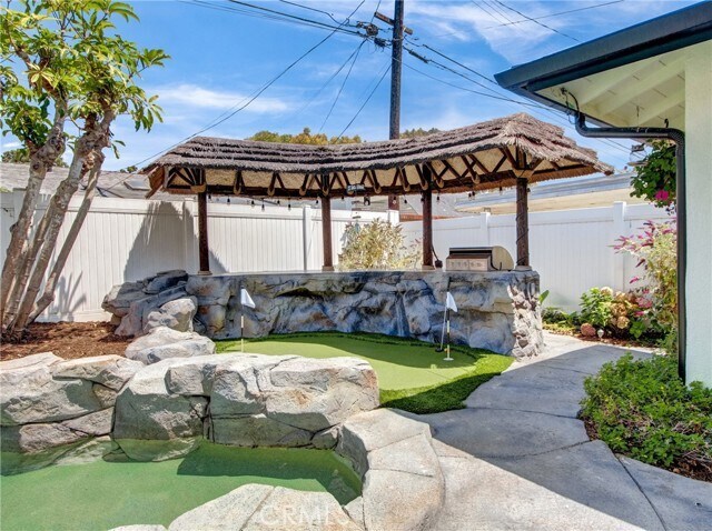 Building Photo - 6241 Mar Vista Dr
