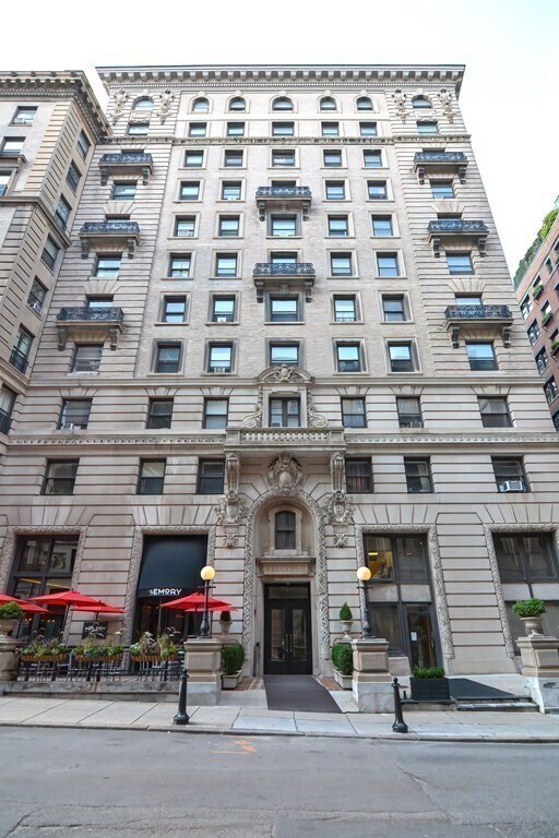 Building Photo - 21 Beacon St