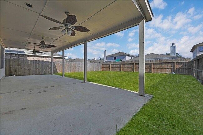 Building Photo - 1906 Rock Ridge Dr