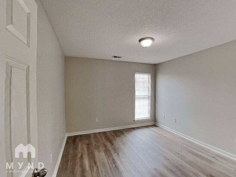 Building Photo - 5887 Tommy Joe Dr