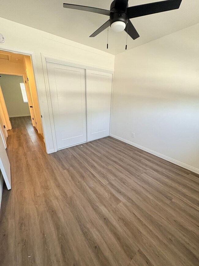 Building Photo - Beautiful 3 Bedroom Condo