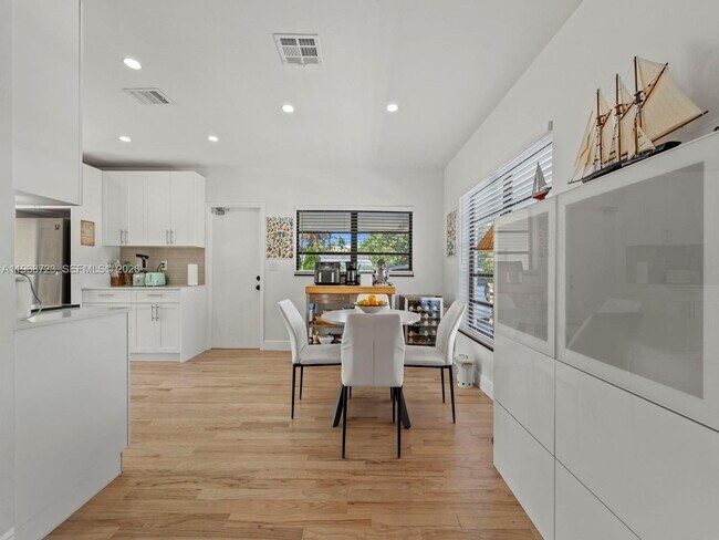 Building Photo - 9320 SW 125th Terrace