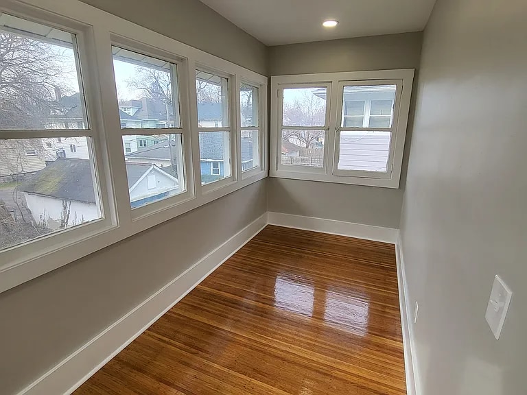 Building Photo - 25 Richland St