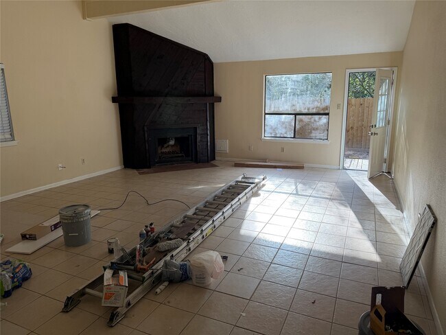 Building Photo - 9 Dewthread Ct